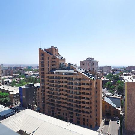 Stay Inn Apartments On Amiryan 26/4 يريفان المظهر الخارجي الصورة