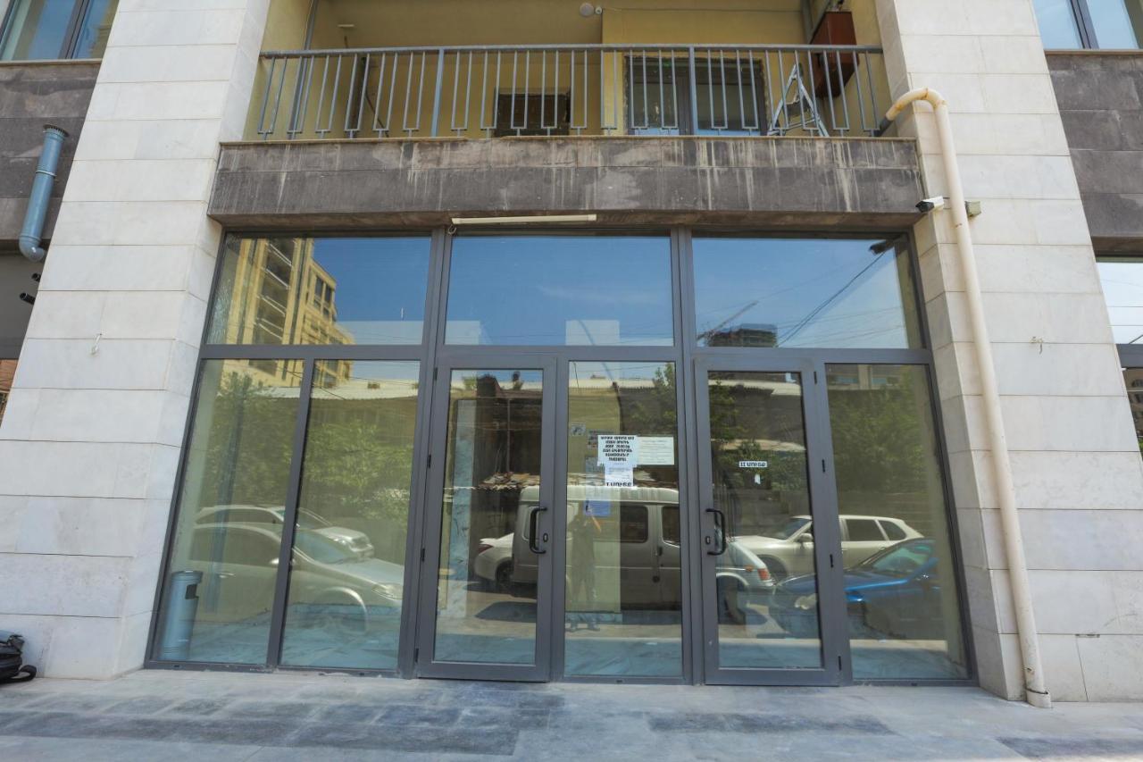 Stay Inn Apartments On Amiryan 26/4 يريفان المظهر الخارجي الصورة